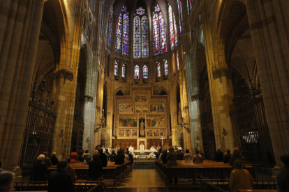 Misa por San Froilán en la Catedral. F. Otero Perandones.
