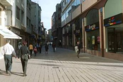 Calle del Cristo en Ponferrada, una de las más comerciales de la ciudad