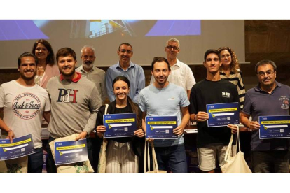 Los ganadores del ‘hackaton’ de la Nasa celebrado este fin de semana en León. DL