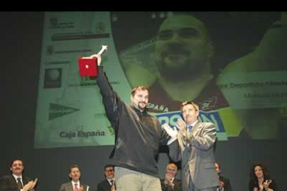 El atleta Manuel Martínez fue elegido en marzo mejor deportista leonés del año, en una gala celebrada en el Auditorio de León.