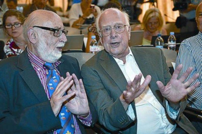 Englert (izquierda) y Higgs, en el CERN, en julio del año pasado.