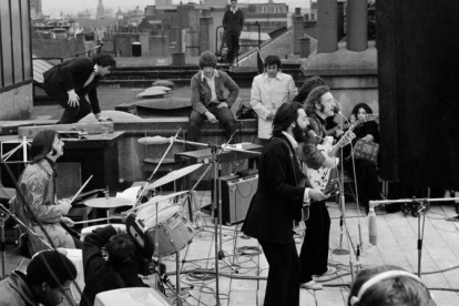 Los Beatles, en su mítico concierto en la azotea de Apple Records, en Londres.