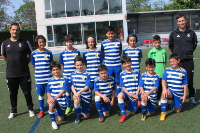 Equipo del Soccer Ponferradina B de 2.ª Provincial Alevín. M. MACÍAS