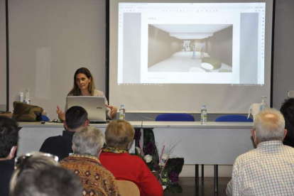 Imagen de la presentación del proyecto a cargo de la arquitecta Virginia González Rebollo. DL