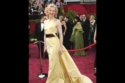 Una de las más elegantes sobre la alfombra roja fue Cate Blanchett que eligió el mismo color que Penélope.