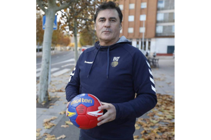 Antonio Martín Franco es el único delegado federativo español que acudirá al Mundial femenino. RAMIRO