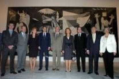 Gallardón, Chaves, Sonsoles Espinosa, Zapatero, los Reyes y representantes del Museo del Prado