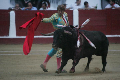 Manuel Díaz 'El Cordobés' en las Fiestas de San Juan y San Pedro de 2007. RAMIRO