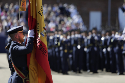 Entrega de despachos en la Academia Básica del Aire de La Virgen del Camino. FERNANDO OTERO