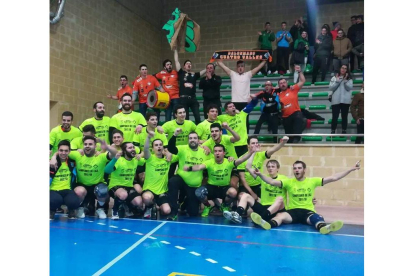 Balonmano Cuatro Valles luchará por el ascenso.