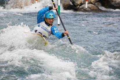 180 deportistas y 20 clubes participan en Sabero en la Copa de Españade Slalom Olímpico y en el Campeonato de España de Kayak Cross. JONATHAN NOTARIO