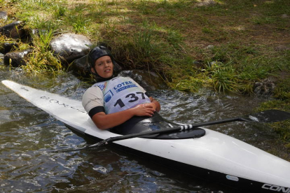 180 deportistas y 20 clubes participan en Sabero en la Copa de Españade Slalom Olímpico y en el Campeonato de España de Kayak Cross. JONATHAN NOTARIO