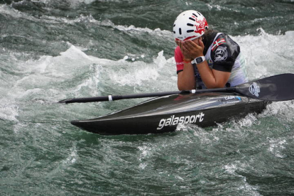 180 deportistas y 20 clubes participan en Sabero en la Copa de Españade Slalom Olímpico y en el Campeonato de España de Kayak Cross. JONATHAN NOTARIO