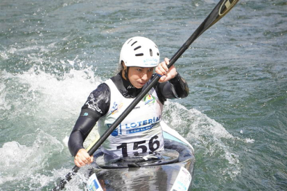 180 deportistas y 20 clubes participan en Sabero en la Copa de Españade Slalom Olímpico y en el Campeonato de España de Kayak Cross. JONATHAN NOTARIO