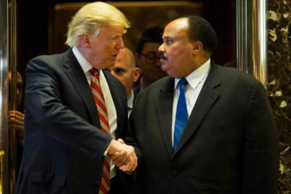 Trump, con Martin Luther King III.