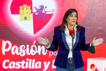Ana Sánchez al inicio del decimocuarto Congreso Autonómico del PSOE de Castilla y León. SANTI OTERO