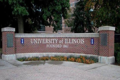 La fachada de la Universidad de Illinois, en EEUU.