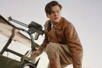 Leonardo Di Caprio en el papel de Howar Hughes en «El aviador»