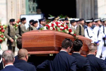 Funeral con honores de Silvio Berlusconi en Milán. CIRO FUSCO/MOURAD BALTI TOUATI/MATTEO CORNER/MATTEO BAZZI