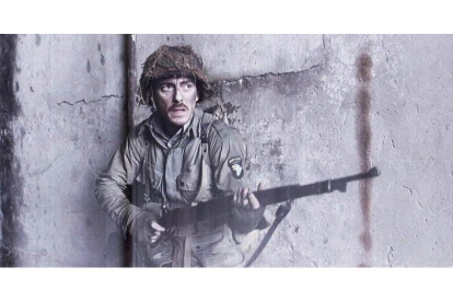 El actor Víctor Clavijo interpreta al soldado Wilson en el cortometraje ‘Hidden Soldier’, del director leonés Alejandro Suárez.