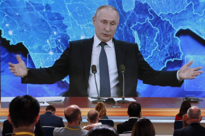 Putin ayer, en la ruede de prensa telemática. MAXIM SHIPENKOV