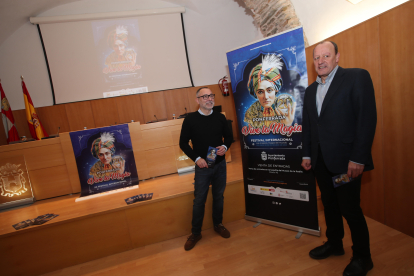 Carlos Cortina y Manuel Mantilla presentaron el programa de Vive la Magia en Ponferrada. ANA F. BARREDO