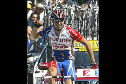 <b>David Moncoutié</b> ganó la etapa después de una larga escapada. Fue la segunda victoria gala consecutiva en el Tour