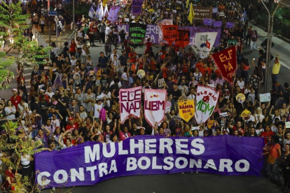 Marcha de mujeres contra Jair Bolsonaro