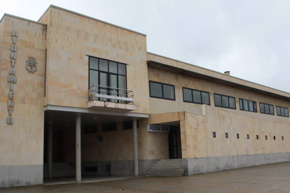 Exterior de la sede central del Ayuntamiento de San Andres del Rabanedo.