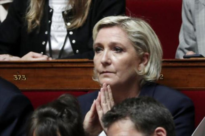 Marine Le Pen, en su escaño de la Asamblea Nacional, en el primer día de la legislatura, el pasado martes.