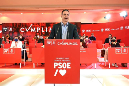 El presidente del Gobierno, Pedro Sánchez, ayer, en el Comité Federal del PSOE. ALFREDO ARIAS