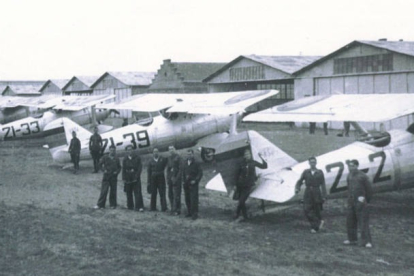 El 25 de enero de 1923 y llegó a León el primer avión militar. DL