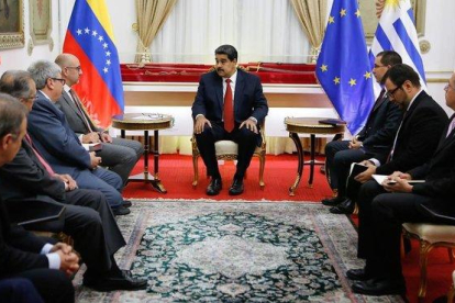 Nicolás Maduro, reunido con el Grupo Internacional de Contacto (GIC), el jueves en el palacio de Miraflores, Caracas.