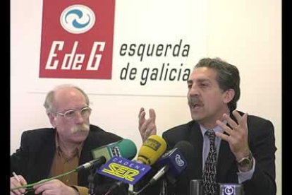 Una de las principales crisis que sufrió IU a lo largo de su historia fue la pérdida de los partidos coaligados. Por el camino se desvincularon partidos significativos como Nueva Izquieda, Iniciativa Per Catalunya o Esquerda de Galicia.