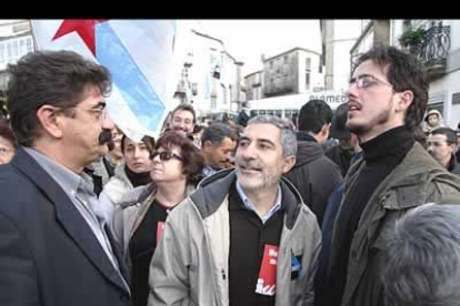 Las protestas contra la guerra de Irak y contra la actuación del gobierno durante la crisis del Prestige han marcado su trayectoria política en los últimos tiempos.