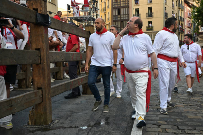 Tercer encierro de los Sanfermines 2023. JESÚS DIGES / RODRIGO JIMÉNEZ / J.P. URDIROZ/ DANIEL FERNÁNDEZ