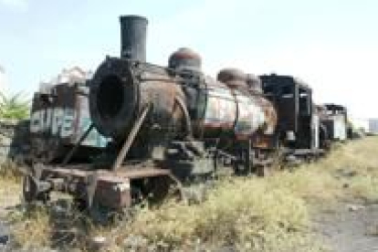 Las locomotoras que están sin restaurar serán donadas con el compromiso de ser arregladas