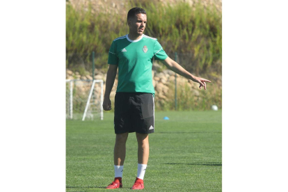El segundo técnico de la Deportiva, Julio Álvarez, está presto para retomar los entrenamientos.