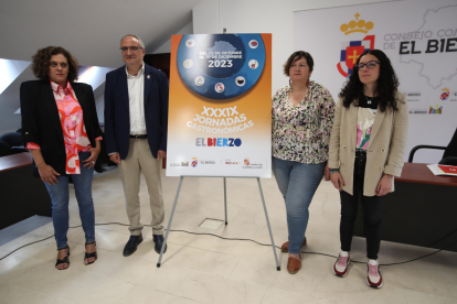 Presentación de la próxima edición de las Jornadas Gastronómicas. L. DE LA MATA