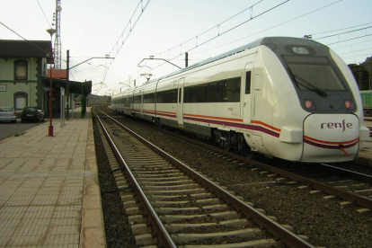 Los servicios ferroviarios de media distancia serán los más afectados en Castilla y León.