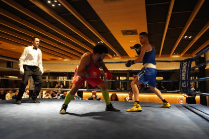 Velada de boxeo en el Olímpico. J. NOTARIO