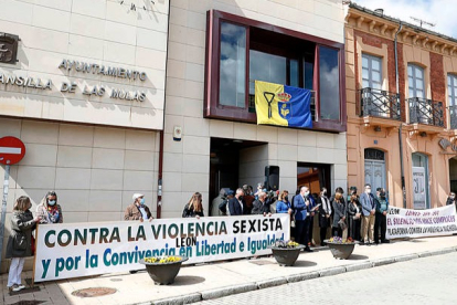 Imagen de archivo de la concentración de protesta organizada en el Ayuntamiento. MARCIANO PÉREZ
