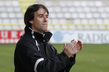 Carlos Tornadijo, nuevo entrenador del Atlético Bembibre. DL
