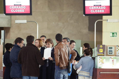 Imagen de viajeros en el aeropuerto de Barajas.