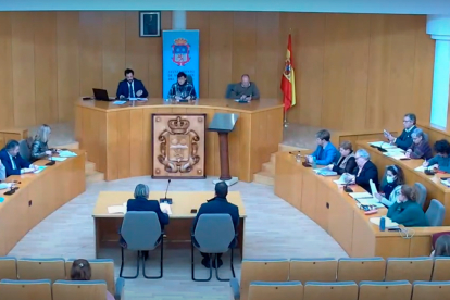 Pleno municipal en el Ayuntamiento de San Andrés. DL.