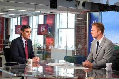El presidente fue entrevistado en el programa «Morning Joe» del canal MSNBC, durante su visita a Nueva York, como parte de su gira a EE UU. BORJA PUIG