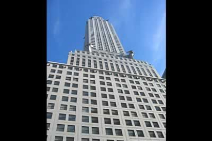 El Empire State, visto desde la Quinta Avenida.