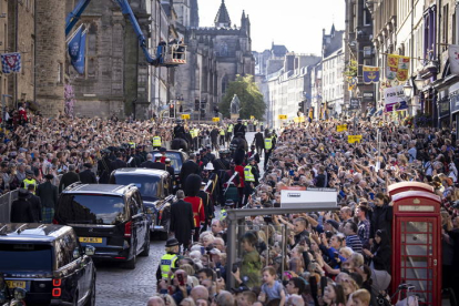 Primero de los funerales por Isabel II, este lunes en Edimburgo. TOLGA AKMEN