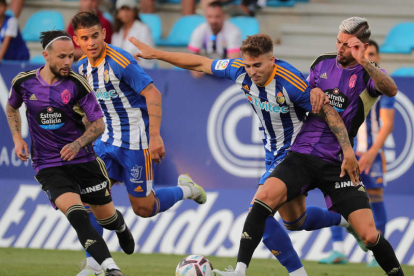 Deportiva y Real Valladolid son dos de los firmantes del comunicado que solicita más apoyo. L. DE LA MATA