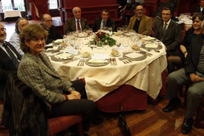 Margarita Torres y José Enrique Martínez (colaboradores de Diario de León), Juan C. Uriarte (escultor), Roberto Arias (Diario de León), Alfonso García y Nicolás Miñambres (colaboradores), Pedro G. Trapiello (columnista), Roberto Fernández (Museo de Sabero), Verónica Viñas (jefa de Cultura Diario) y Ramón Villa (pintor).